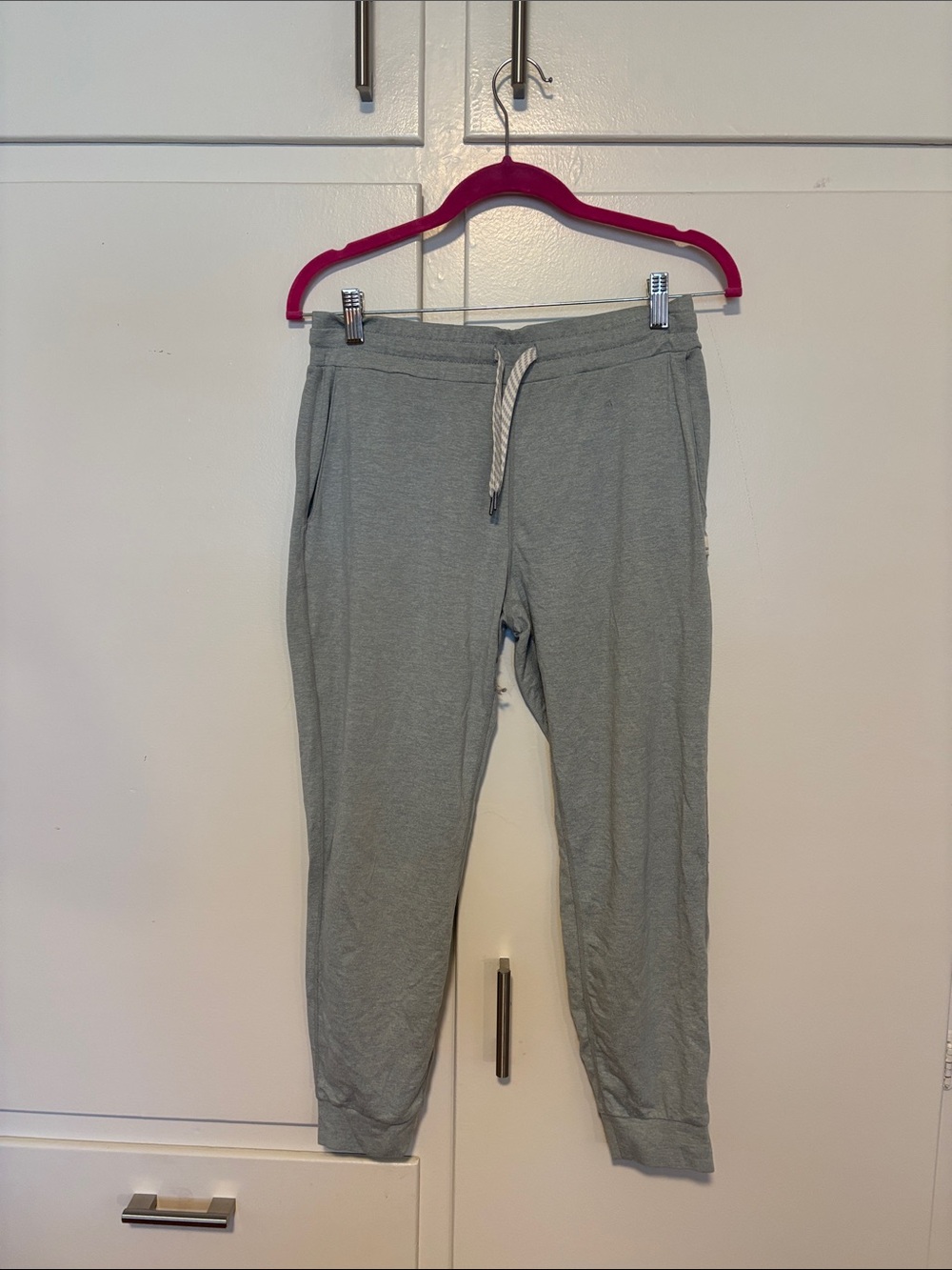Vuori Light Gray Women's Jogger Leggings - Drawstring Waist